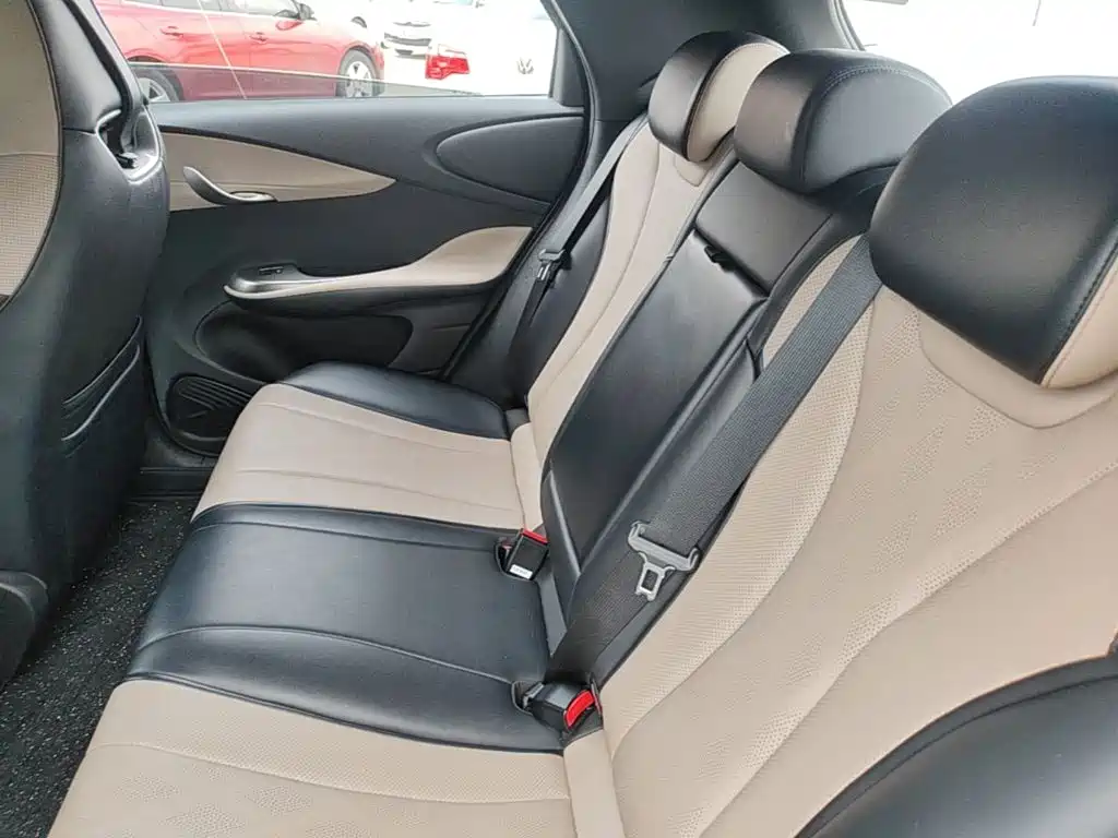 BYD Dolphin 2023 — фото 17