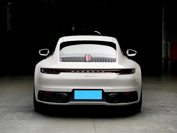 Porsche 911 2023