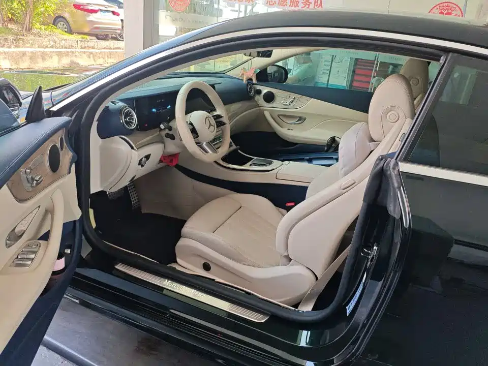 Mercedes-Benz E-Class 2023 — фото 3