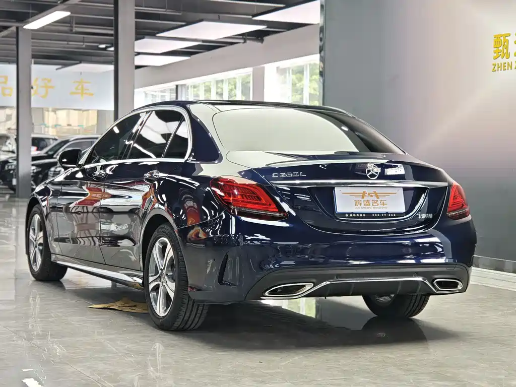 Mercedes-Benz C-Class 2019 — фото 15