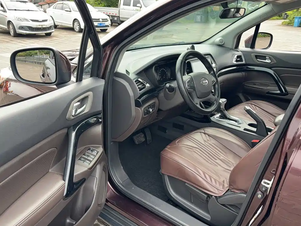 GAC Motor Trumpchi GS4 2016 — фото 13