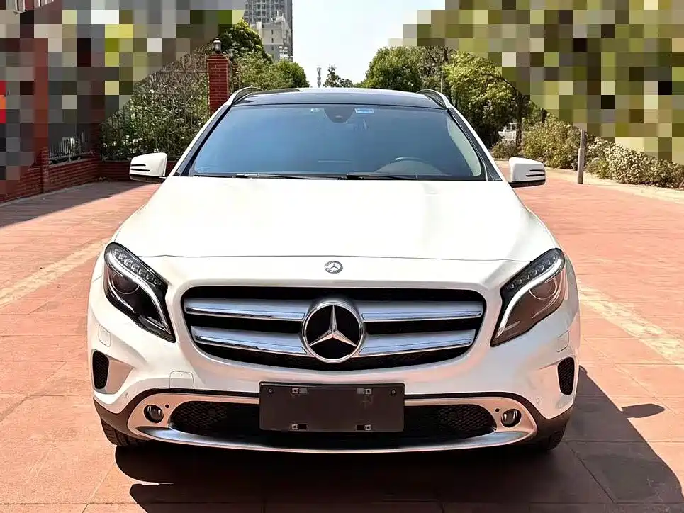 Mercedes-Benz GLA 2016