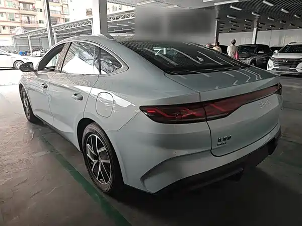 BYD Qin L 2024