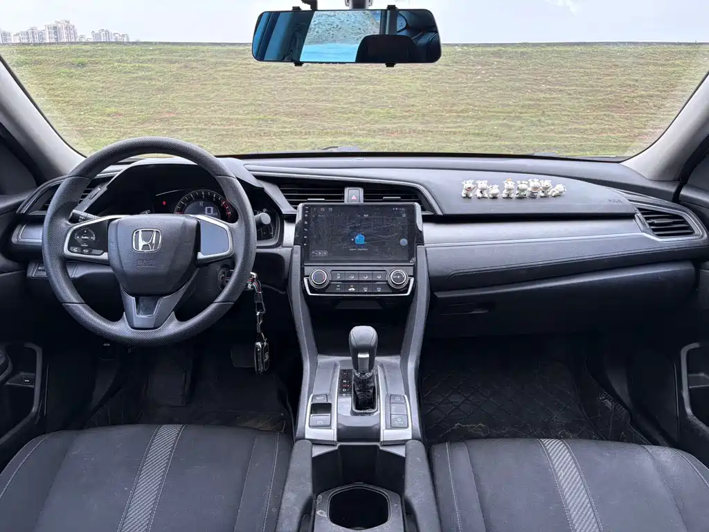 Honda Civic 2017 — фото 12