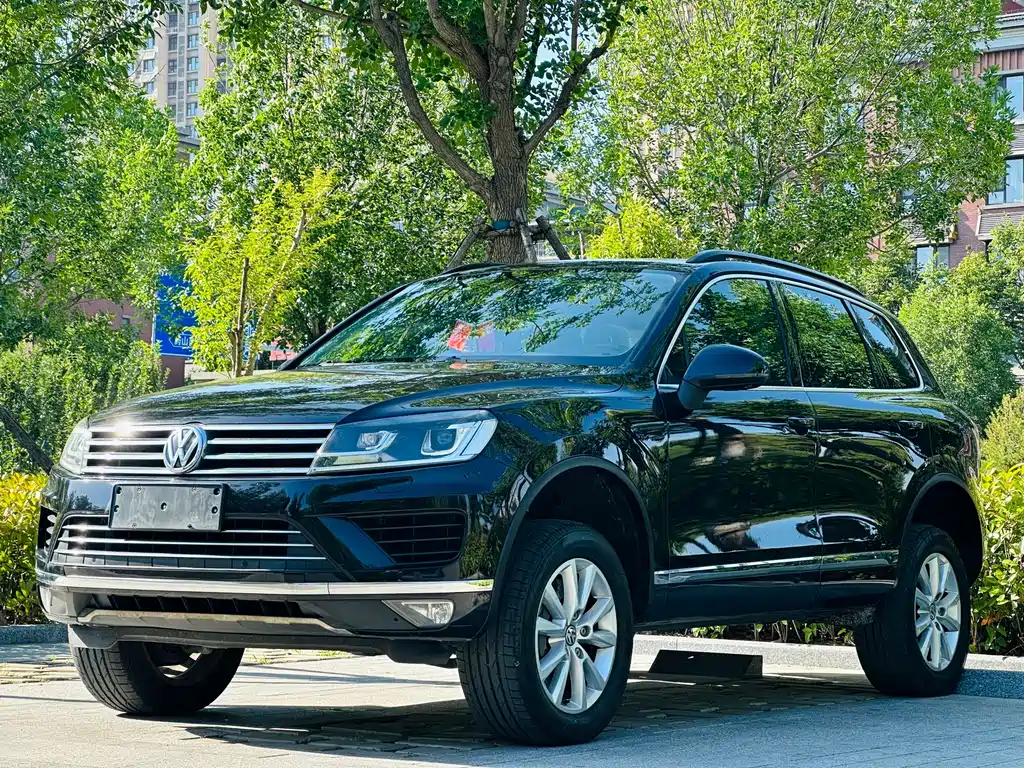 Volkswagen Touareg 2016 — фото 1