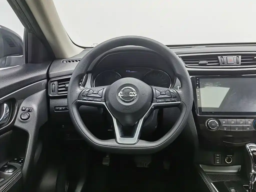 Nissan X-Trail 2018 — фото 11