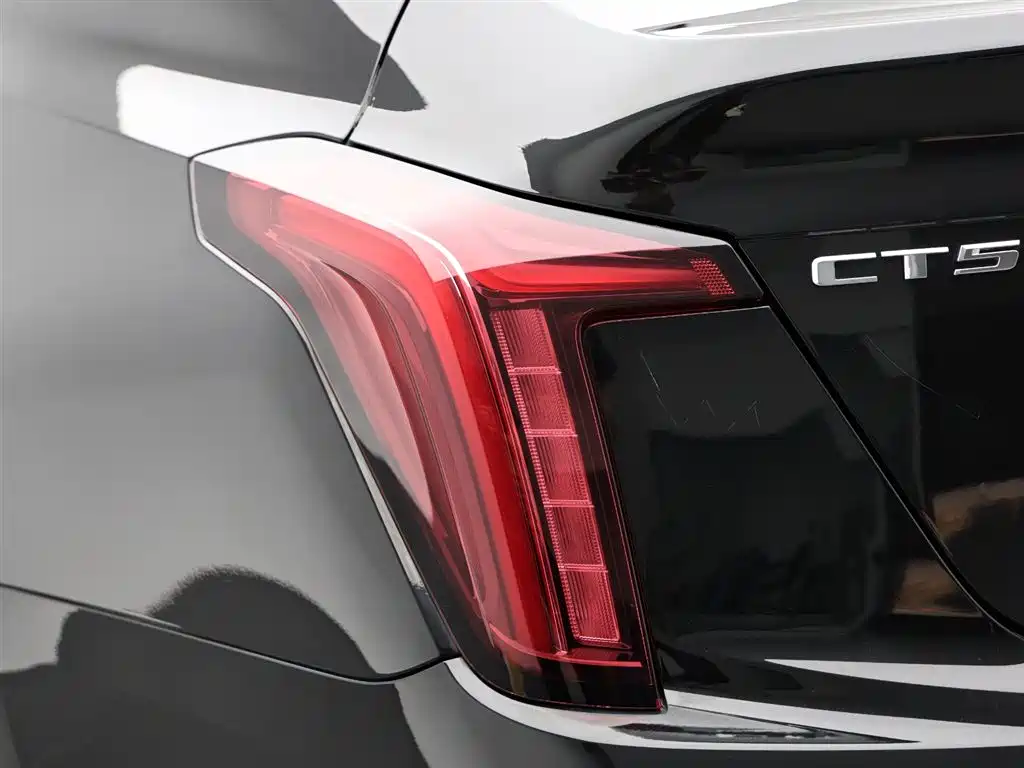 Cadillac CT5 2023 — фото 7