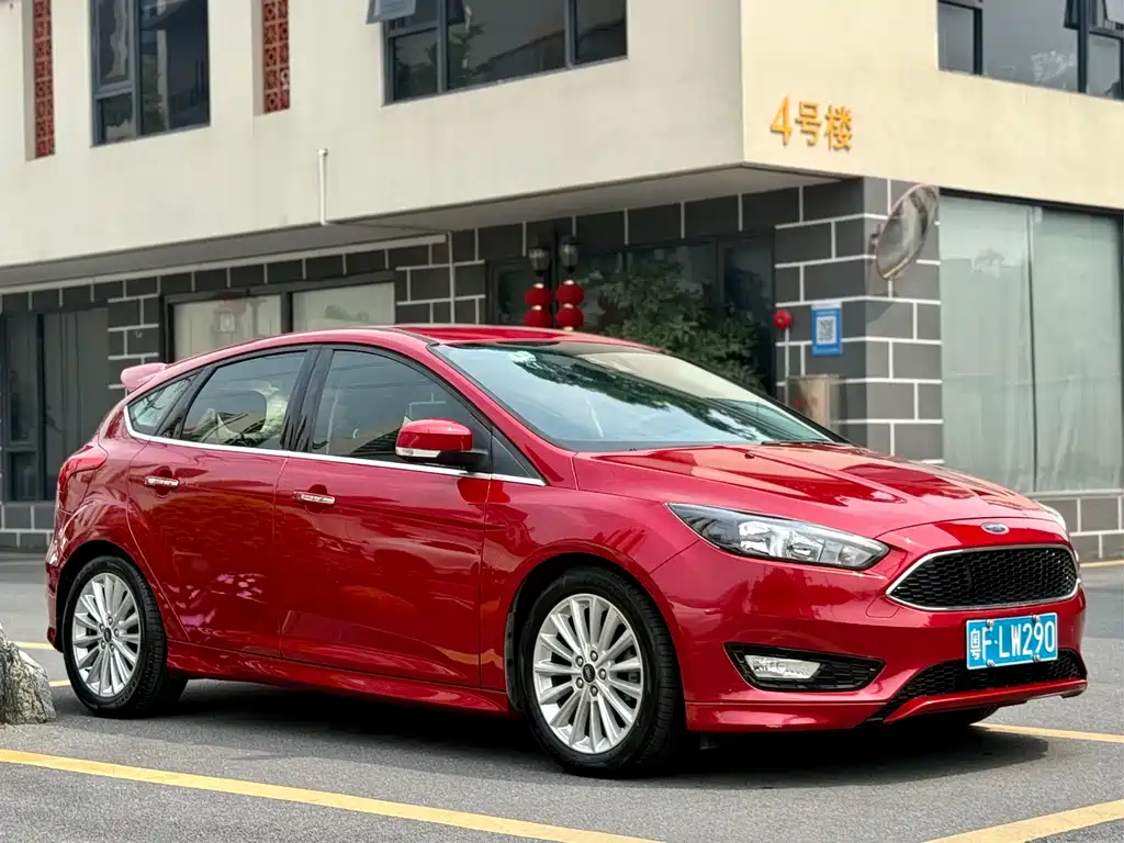 Ford Focus 2016 — фото 3