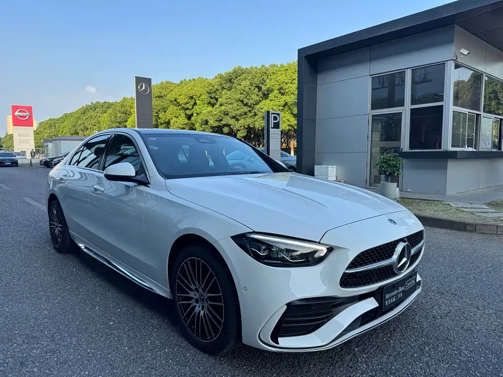 Mercedes-Benz C-Class 2026