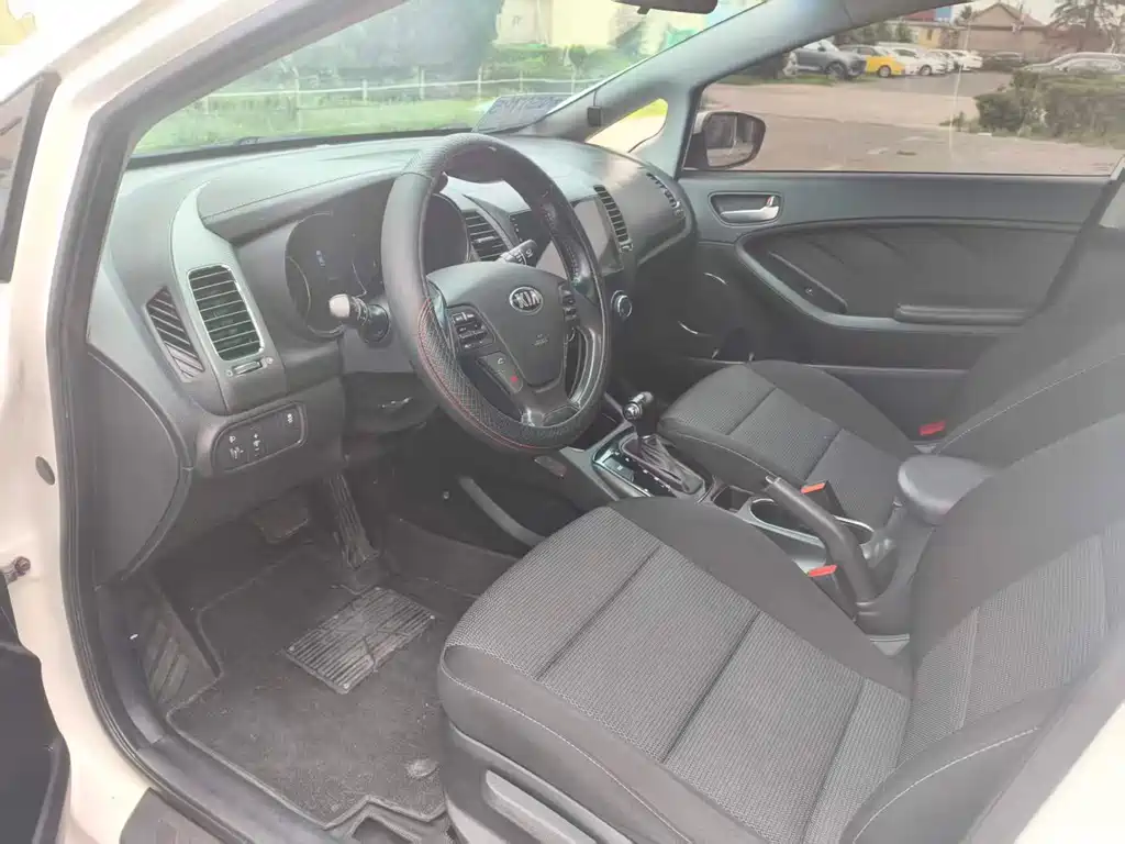 Kia K3 2016
