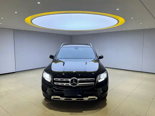 Mercedes-Benz GLB 2021
