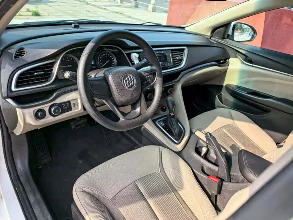 Buick Excelle 2015 — фото 14