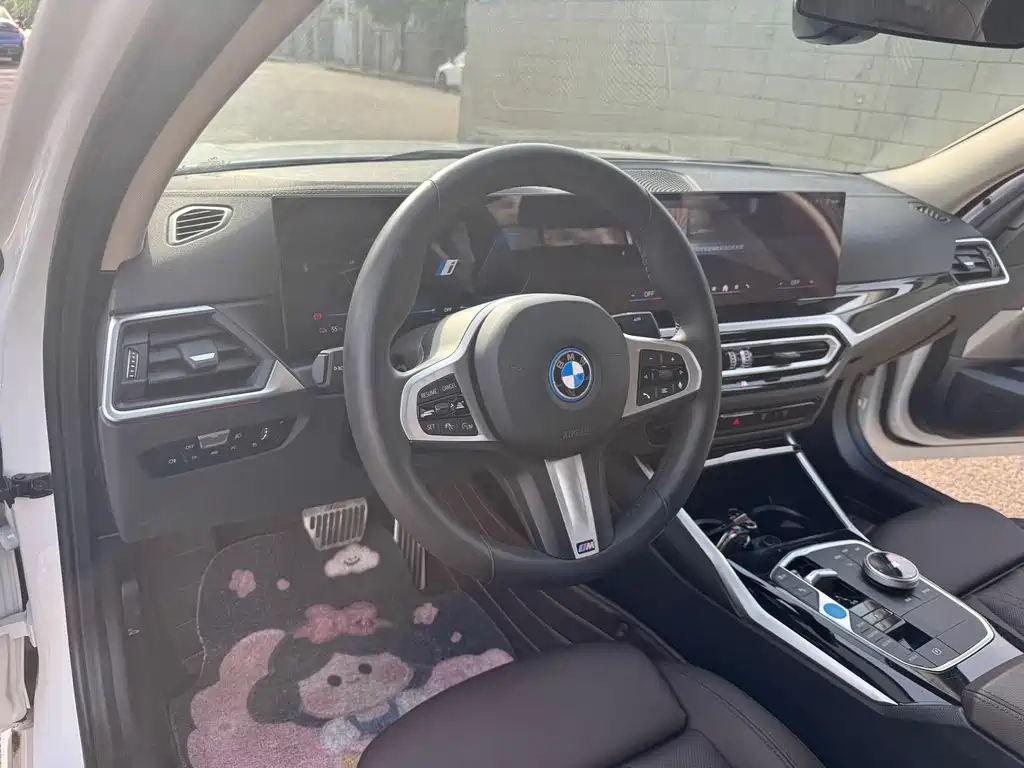 BMW i3 2024