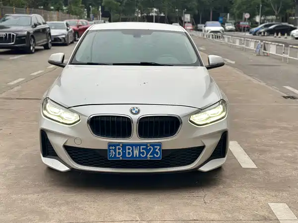 BMW 1 Series 2021