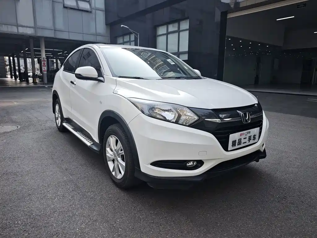 Honda Vezel 2016