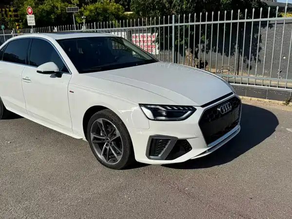 Audi A4L 2023