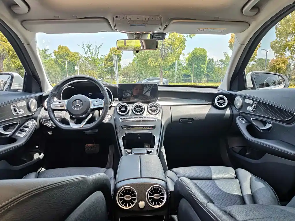 Mercedes-Benz C-Class 2020 — фото 14