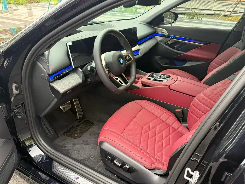 BMW 5 Series 2026