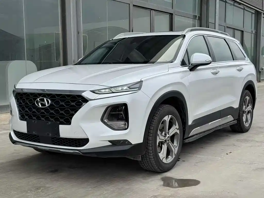 Hyundai Santa Fe 2019 — фото 1