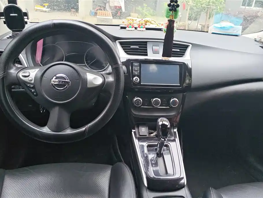 Nissan Sylphy 2017 — фото 12