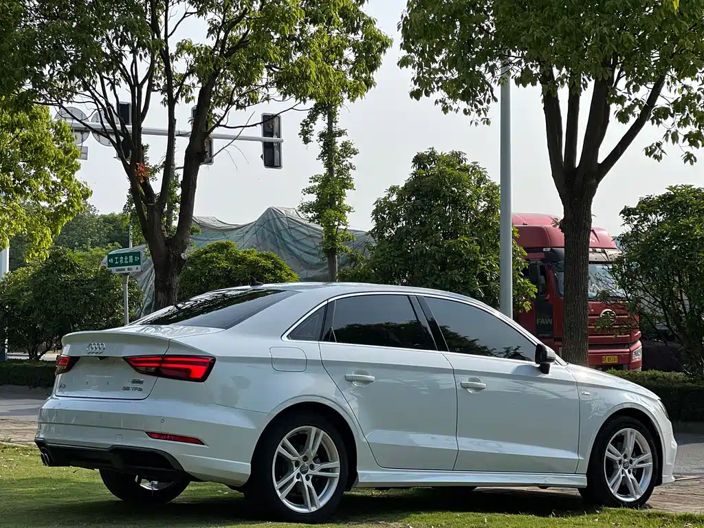 Audi A3 2020 — фото 7