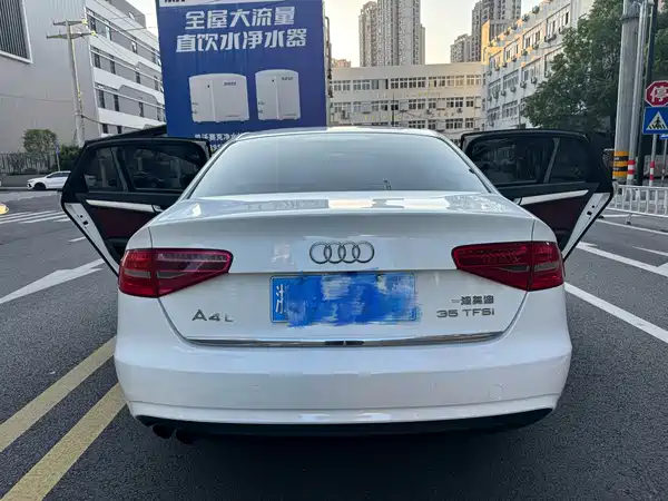 Audi A4L 2013