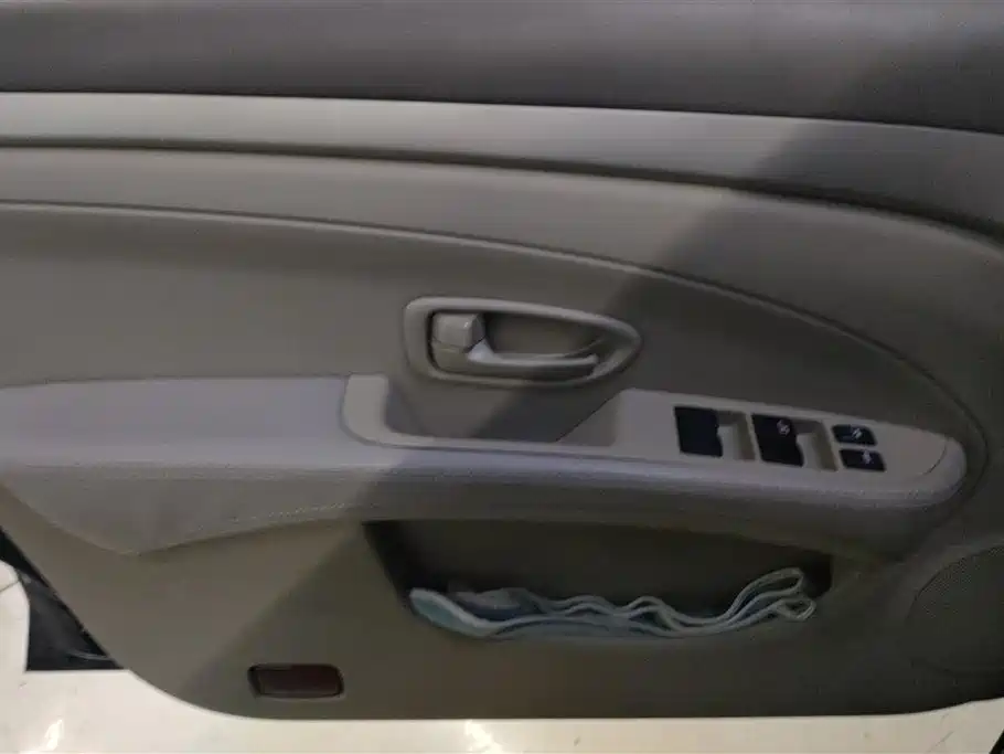 Nissan Sylphy 2015 — фото 7