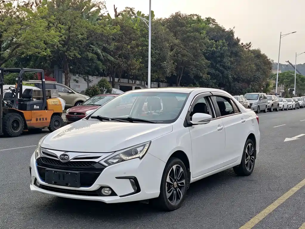 BYD Qin NEV 2016