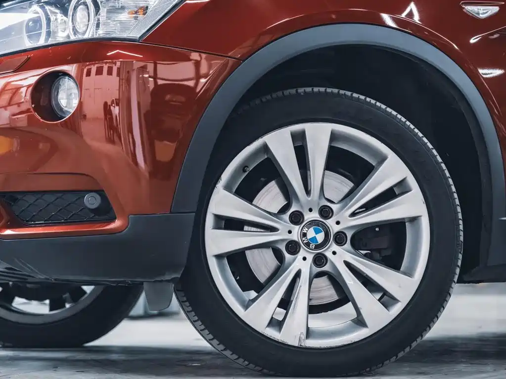 BMW X3 2012 — фото 7