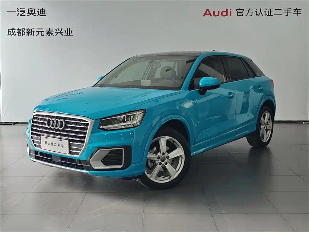 Audi Q2L 2019 — фото 1