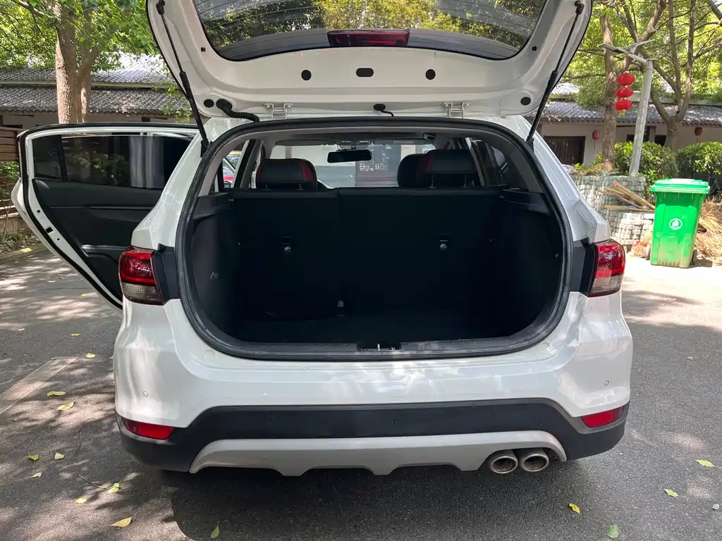 Kia KX Cross 2019 — фото 14