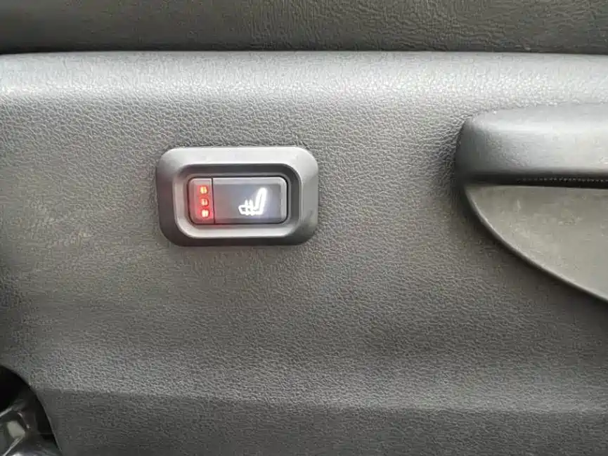 Toyota Vios 2023 — фото 16