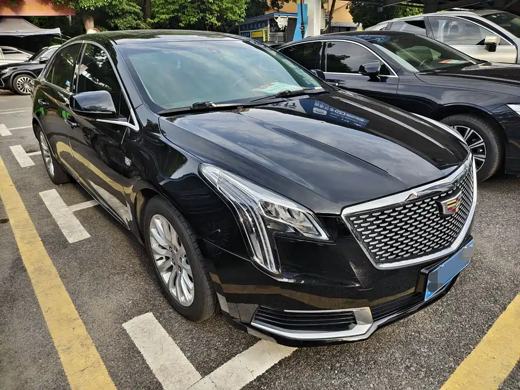 Cadillac XTS 2019 — фото 1