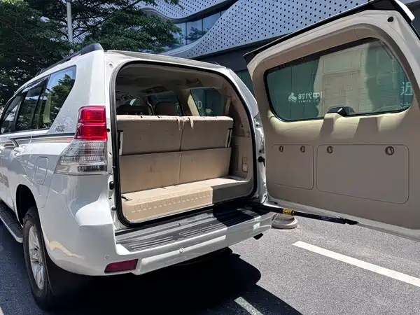 Toyota Prado 2010