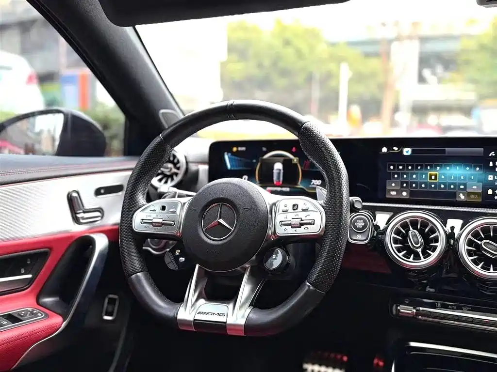 Mercedes-Benz A-Class AMG 2023 — фото 5