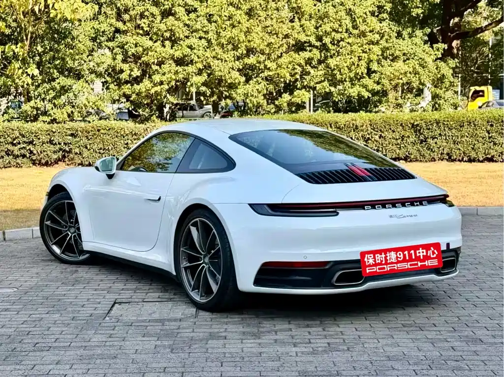 Porsche 911 2023 — фото 4