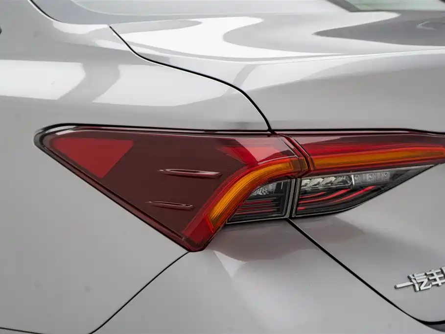 Toyota Avalon 2023 — фото 15