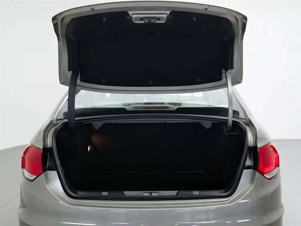 Citroen C4L 2013 — фото 16
