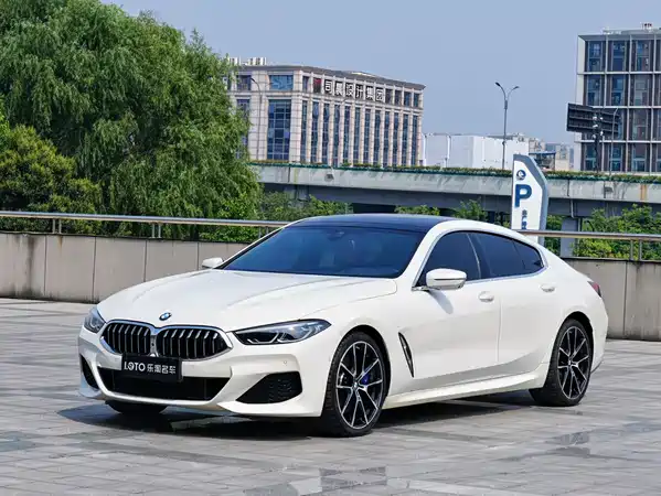 BMW 8 Series 2022