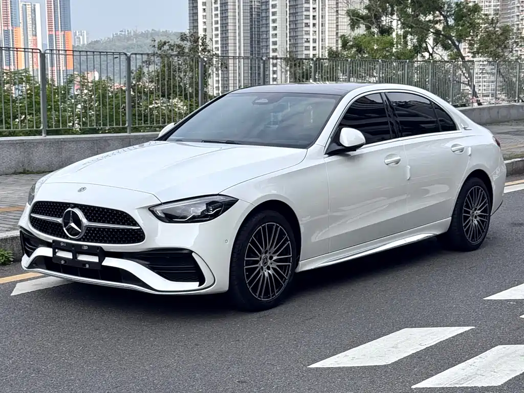 Mercedes-Benz C-Class 2025 — фото 16