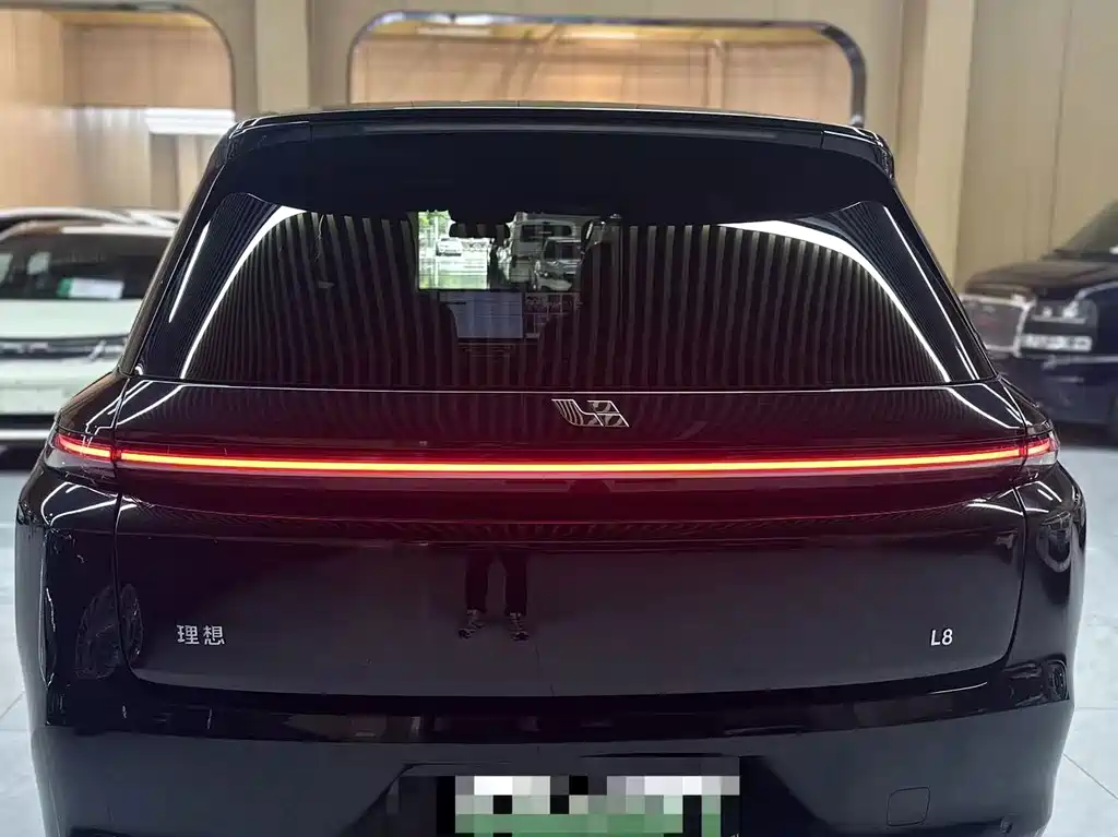 Li Auto L8 2025 — фото 7