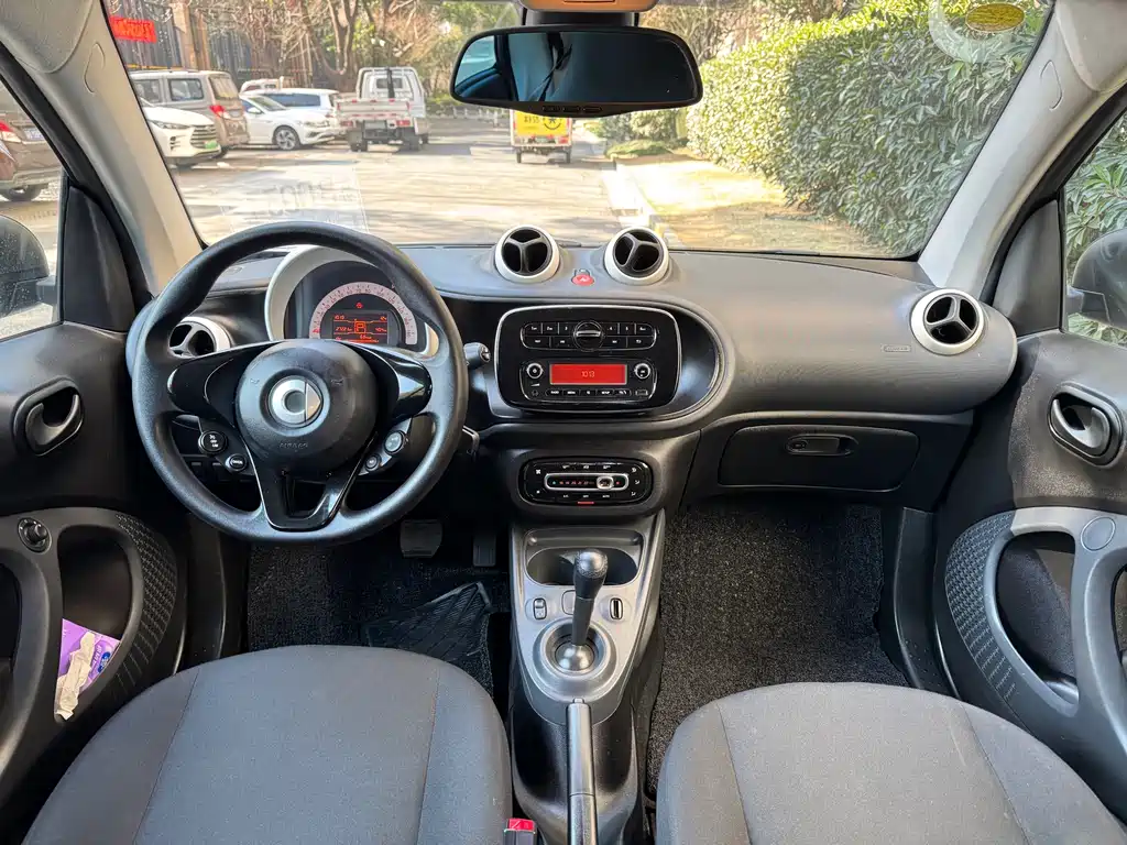 smart Fortwo 2019 — фото 5
