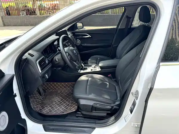 BMW 1 Series 2022