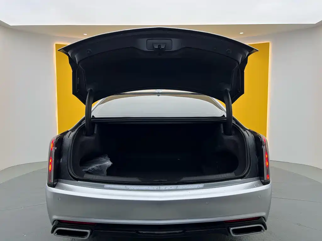 Cadillac CT6 2025 — фото 31