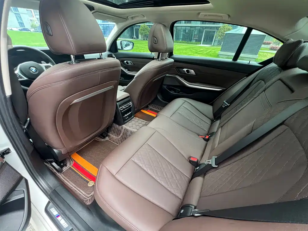 BMW 3 Series 2023