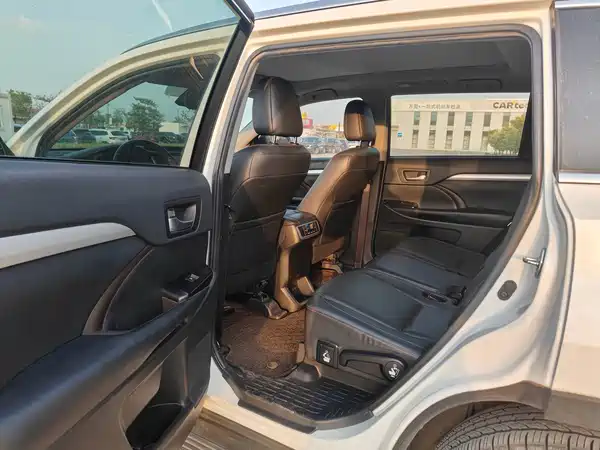 Toyota Highlander 2019