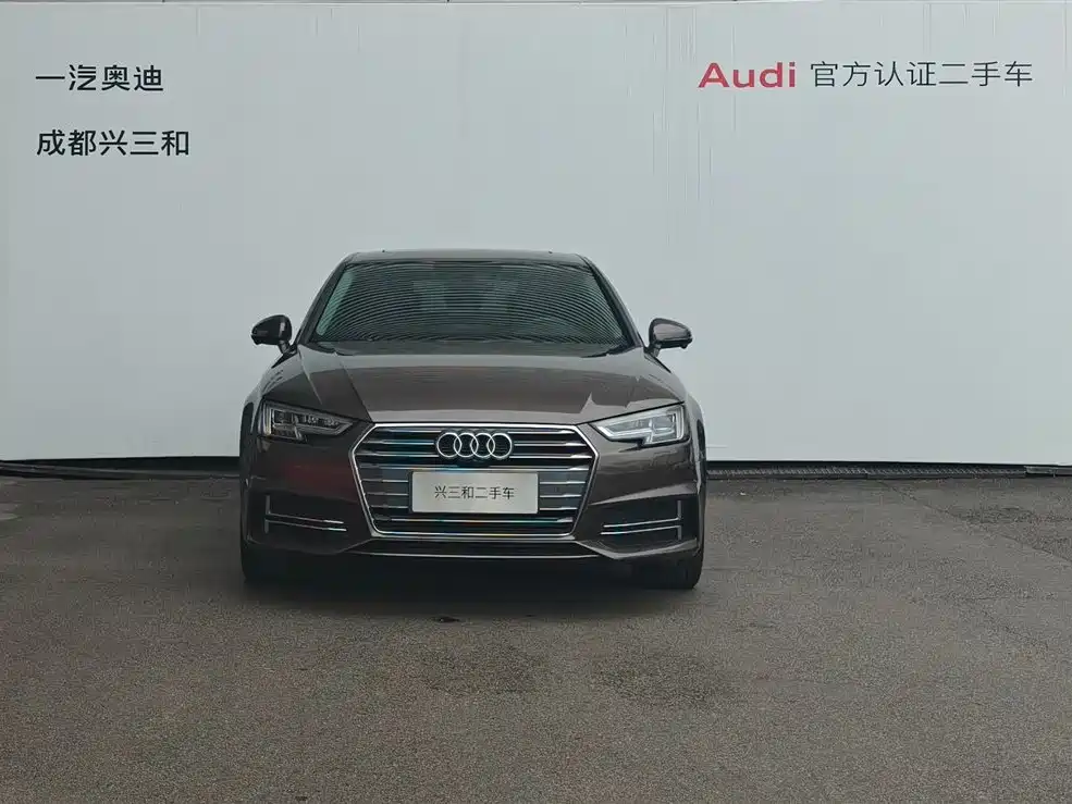 Audi A4L 2018 — фото 2