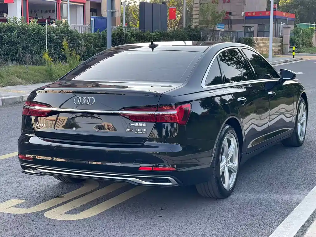 Audi A6L 2023 — фото 4