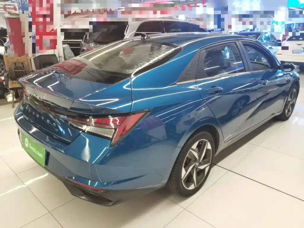 Hyundai Elantra 2021