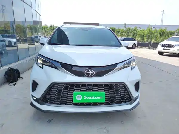 Toyota Granvia 2025
